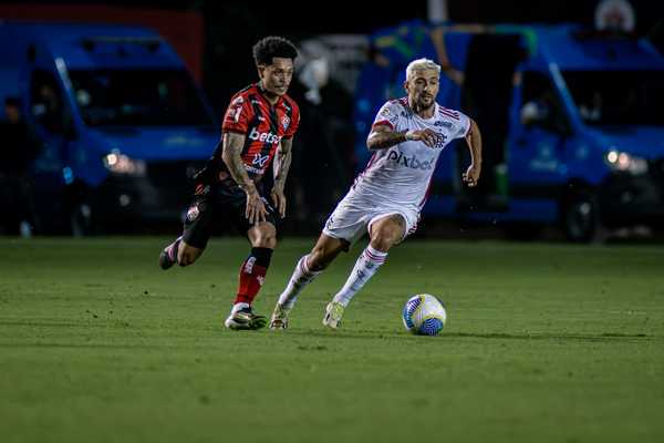 Crítica: vitória no final e resultados favoráveis não maquiam atuação fraca do Flamengo