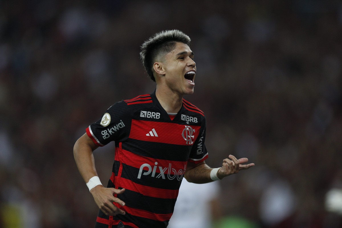 Flamengo vence Grêmio com problemas de lesão, mas Luiz Araújo se destaca como solução rápida para Tite; confira análise