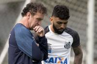 Cuca procura reforços de peso para o Athletico e convida Gabigol para integrar o time