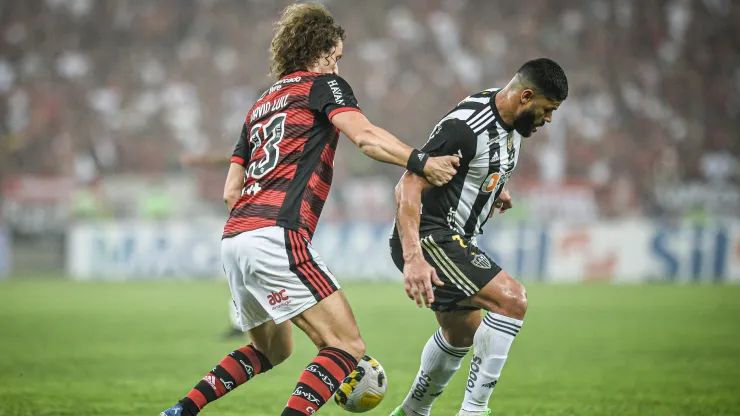 Confira as previsões, formações e histórico para o jogo.