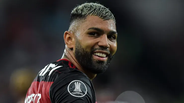 Gabigol desafia De La Cruz após conquista do Flamengo na Libertadores.