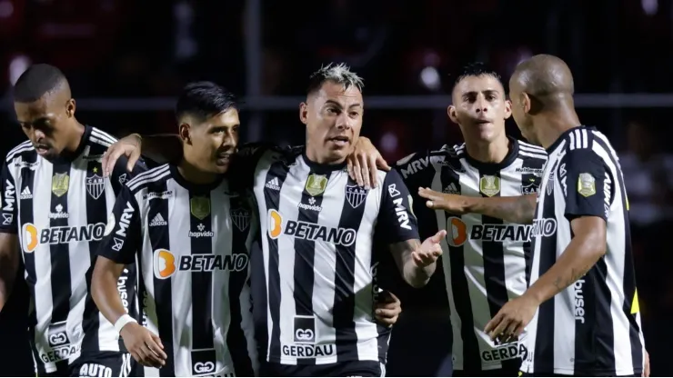 Jogador campeão pelo Atlético-MG acerta com o Flamengo em contrato de uma temporada.