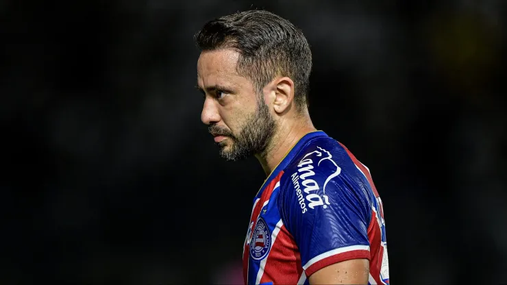 Problema no Bahia afeta Everton Ribeiro