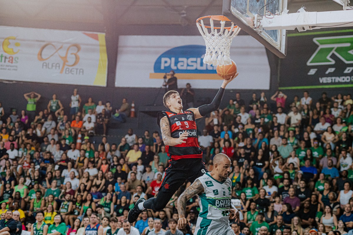 Flamengo domina o Bauru, garante vaga na final do NBB após dois anos e fecha série em 3 a 0