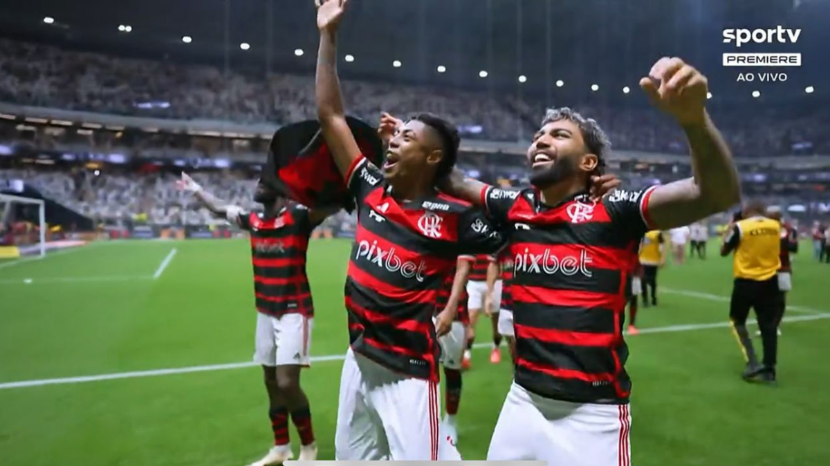 Bruno Henrique emociona ao alcançar marca histórica pelo Flamengo