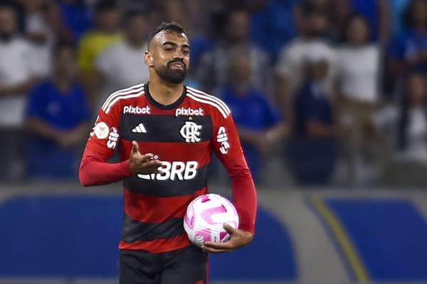 Com janela fechada até julho, Flamengo avalia opções para substituir Fabrício Bruno diante de proposta do West Ham