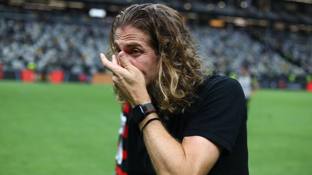 Atlético de Madrid envia mensagem para Filipe Luís após Flamengo conquistar a Copa do Brasil