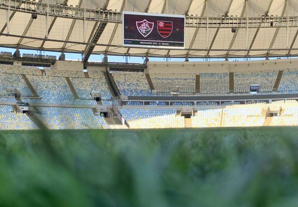 Flamengo e Fluminense incluem restrições a tatuagens visíveis e barba feita em cartilha para funcionários do Maracanã