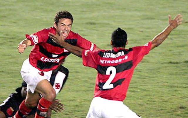 Léo Moura revela detalhes sobre a competição na lateral do Flamengo