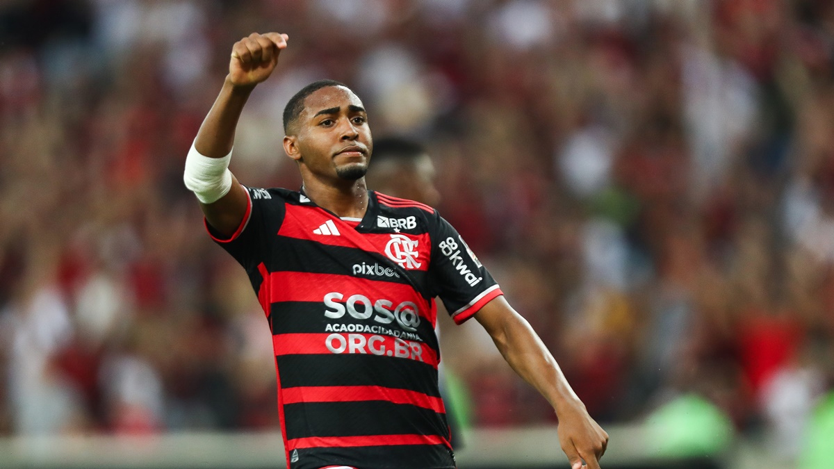 Manchester United busca contratar Lorran, do Flamengo.