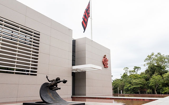 Flamengo se despede de 2 jogadores pensando em 2025.