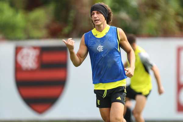 Tite indica David Luiz como novidade na escalação do Flamengo contra o Millonarios; Bruno Henrique retorna para o time