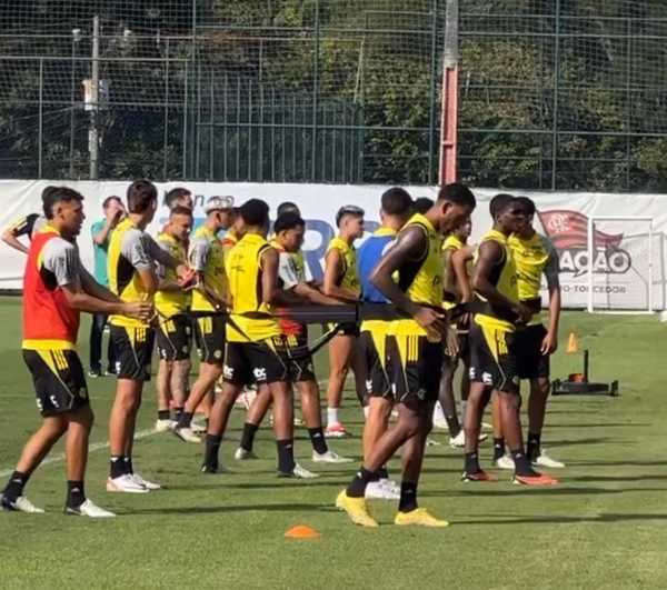 Lorran retorna da Seleção e Tite conta com elenco "completo" para preparação do jogo contra o Grêmio