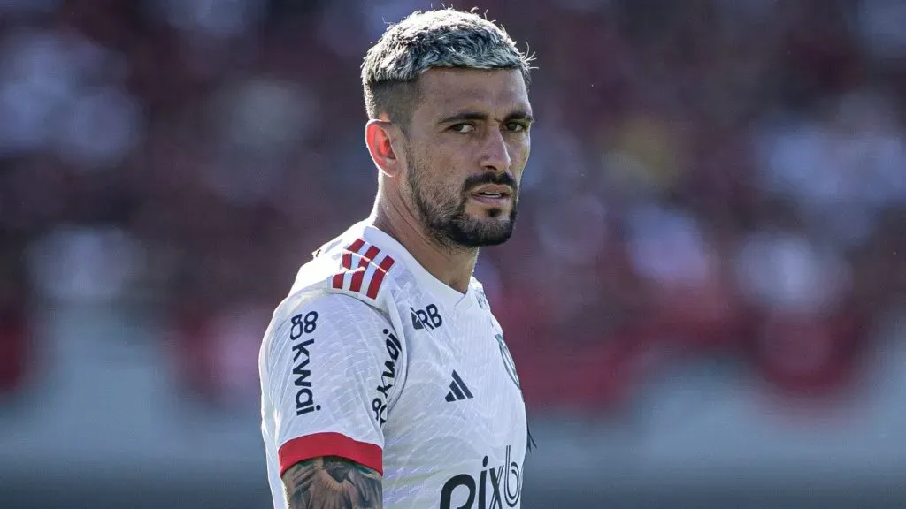 Arrascaeta assume que ficou chateado com as críticas que recebeu no Flamengo.