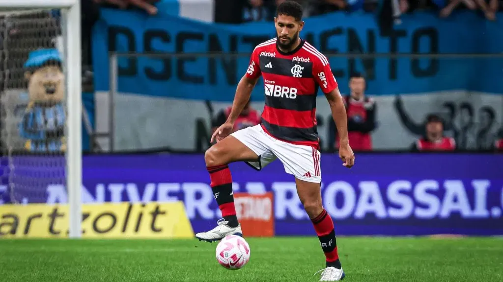 Bap decide rescindir com Pablo para que o Flamengo o mantenha no elenco.