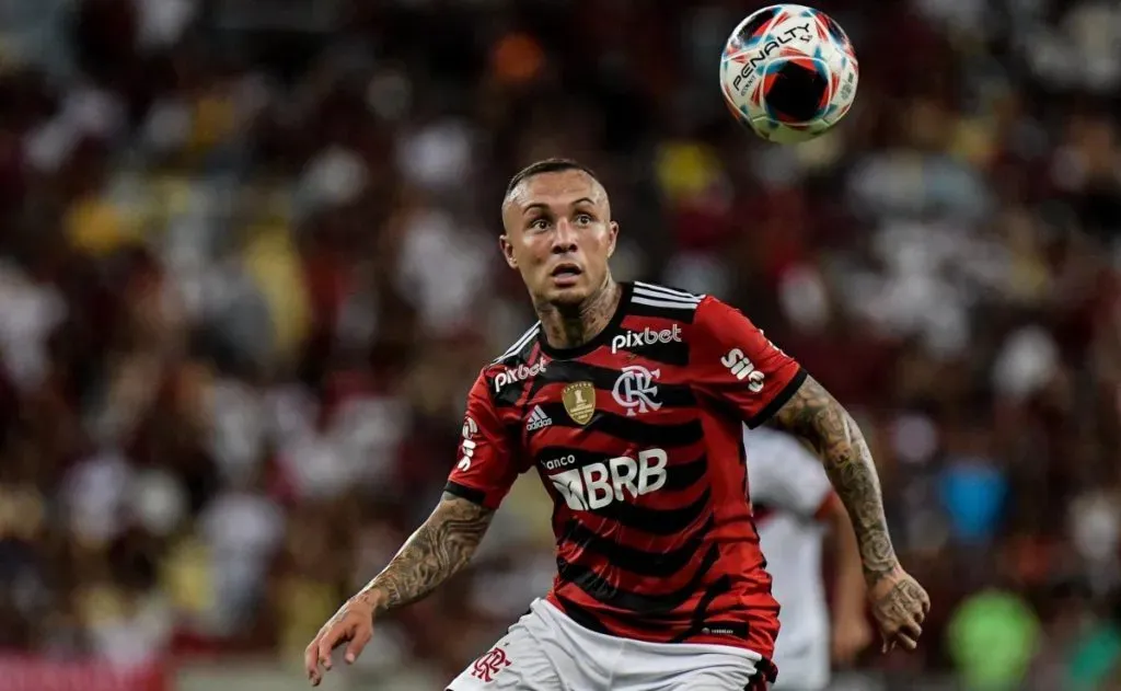 Data para retorno de Everton Cebolinha aos gramados gera dúvida, situação no Flamengo ainda incerta.