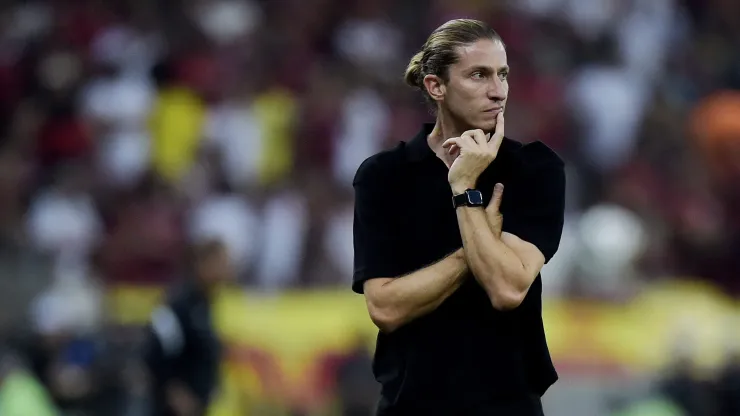 Filipe Luís comenta sobre o Flamengo de 2019 e o Botafogo de 2024.