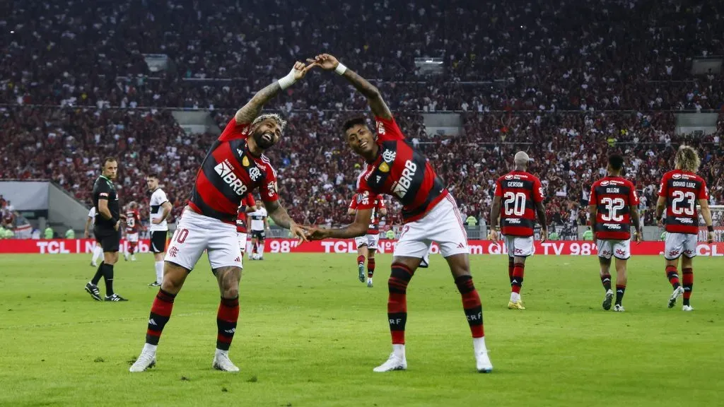 Bruno Henrique e Gabigol fizeram história lado a lado. Foto: Wagner Meier/Getty Images