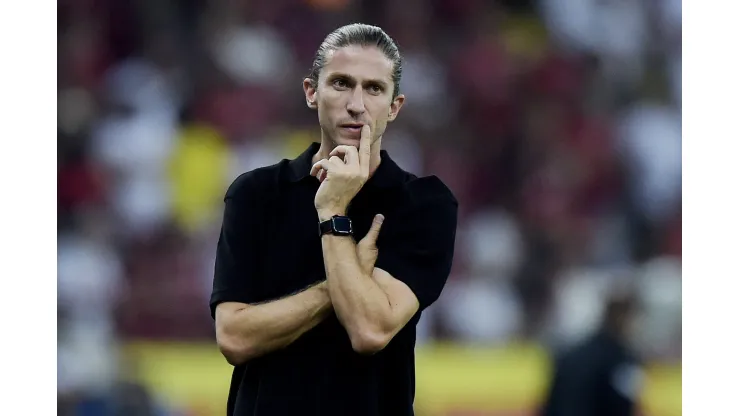 Torcedores do Flamengo elogiam Filipe Luís e o comparam a Tite