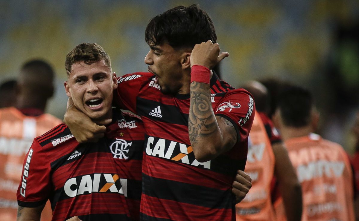 Flamengo obtém milhões com transferência de atacante para clube japonês.