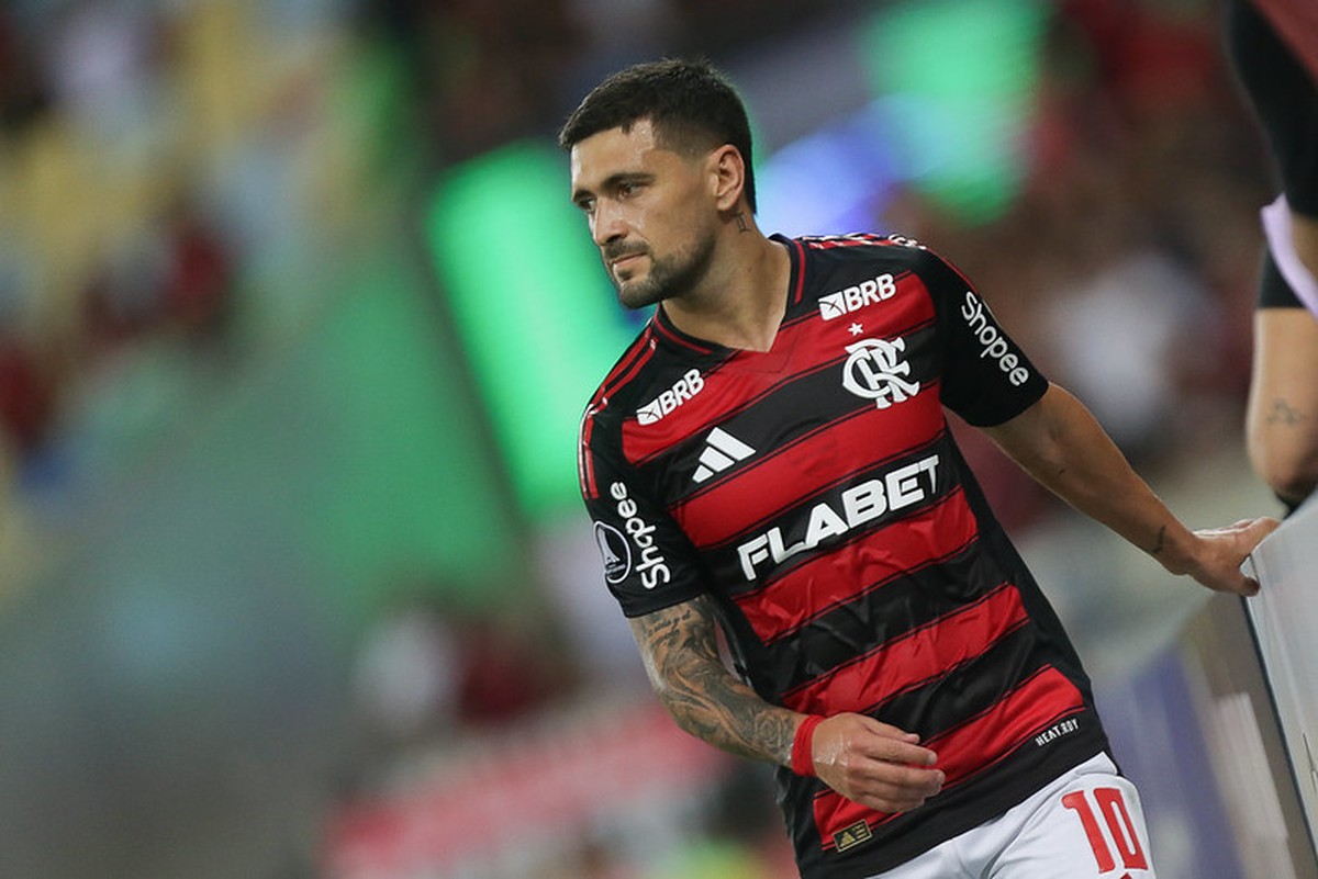 Desgaste físico e convocação fazem Flamengo dar folga e atrasar logística para MundialO desgaste físico provocado pela sequência de jogos entre Brasileiro, Copa do Brasil e Libertadores fez o Flamengo dar folga nesta quinta ao elenco e até…quinta, 29 de maio de 2025 às 12:25