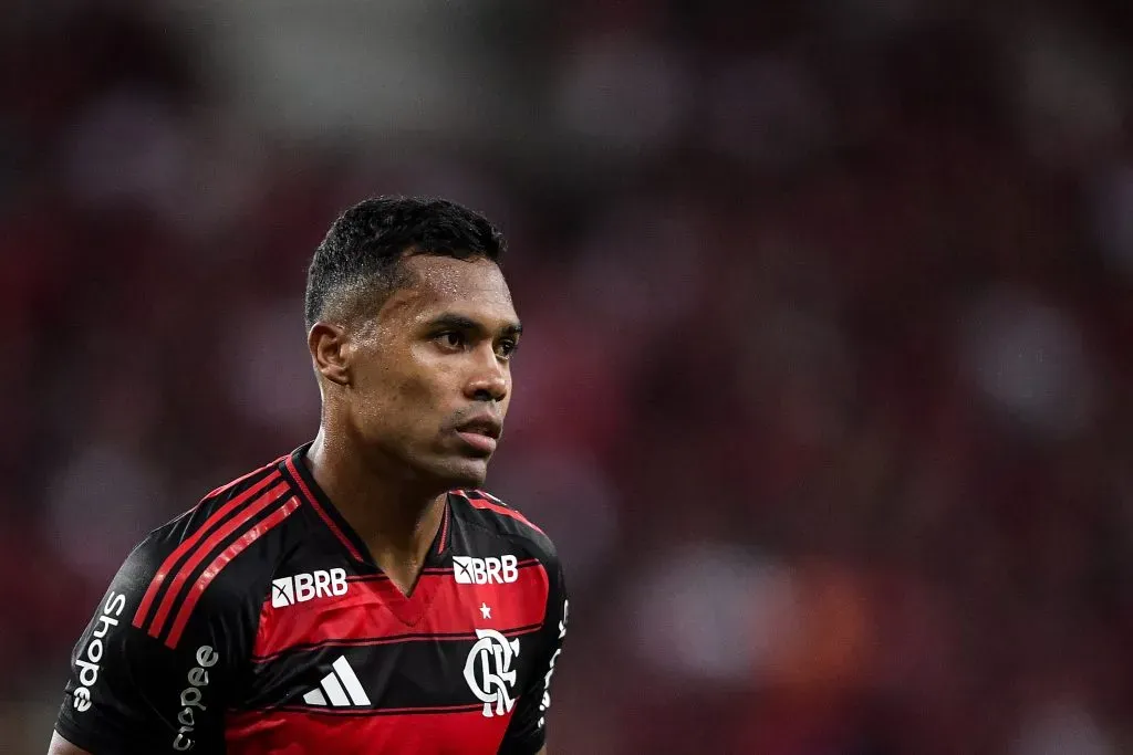 Alex Sandro revela sonho de título do Flamengo no Super Mundial de Clubes