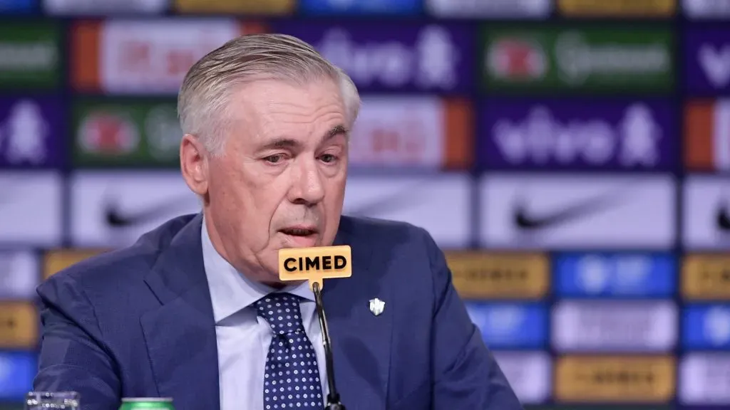 Denílson critica Ancelotti ter convocado Danilo, do Flamengo
