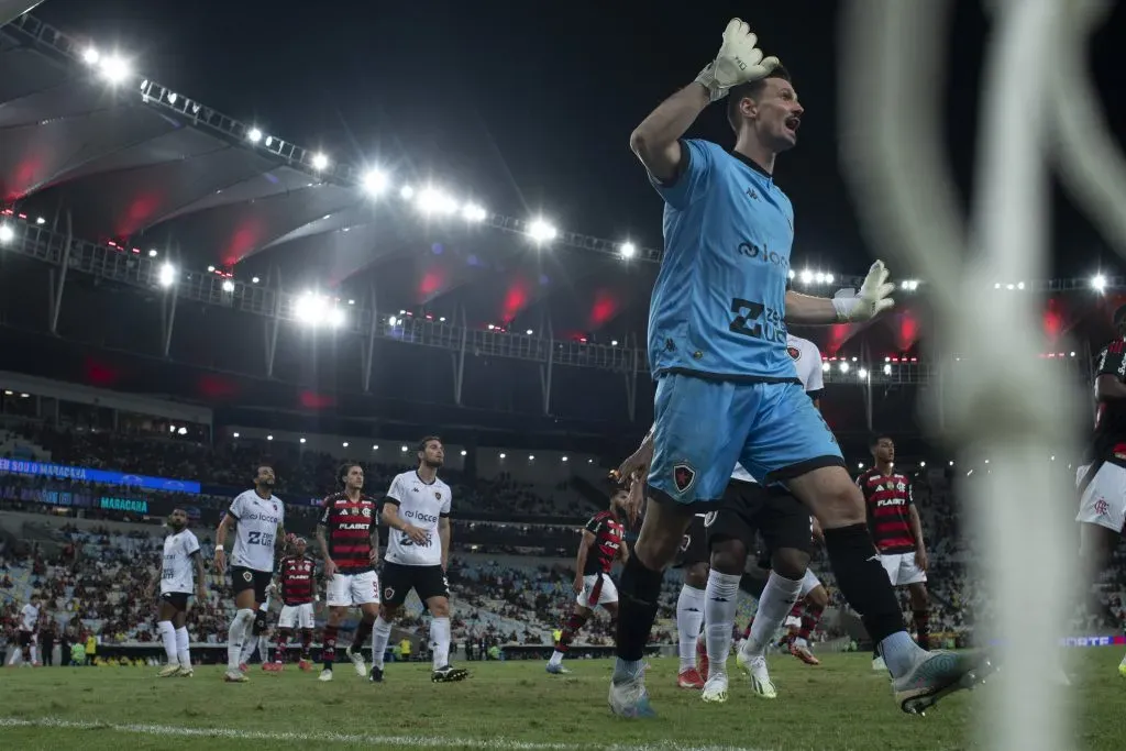 Flamengo deixa o Maracanã e vai a São Paulo para desafio decisivo contra o Palmeiras