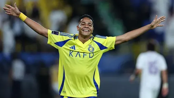 Flamengo negocia empréstimo de Wesley, ex-Corinthians