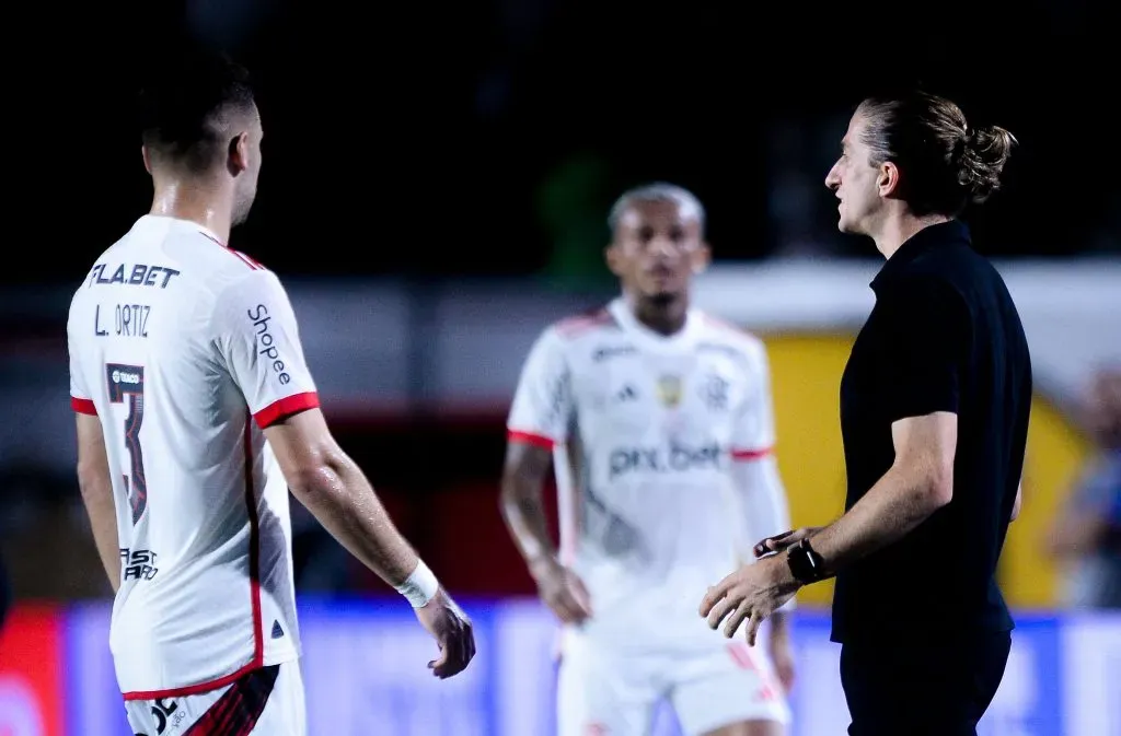 Flamengo prioriza contratações após desgaste físico e lesões no elenco