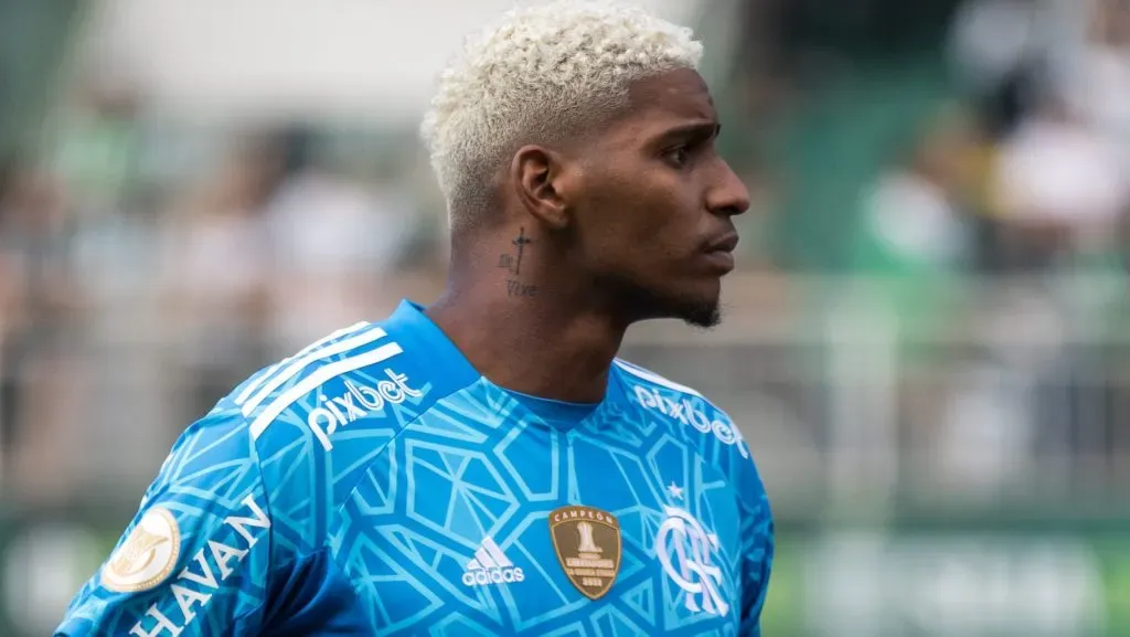 Hugo Souza não vê injustiça em saída do Flamengo