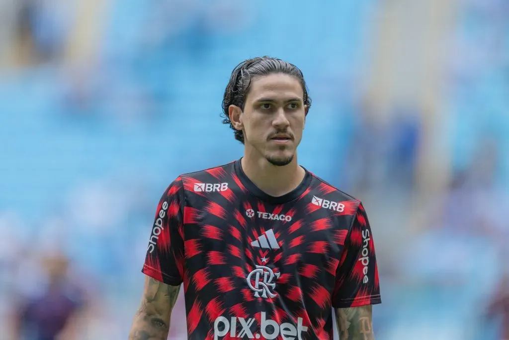 Pedro deve começar no banco do Flamengo contra a LDU