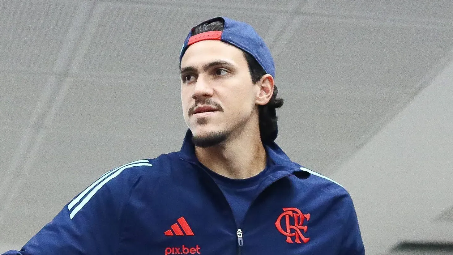 Pedro quer aumento salarial para renovar com Flamengo
