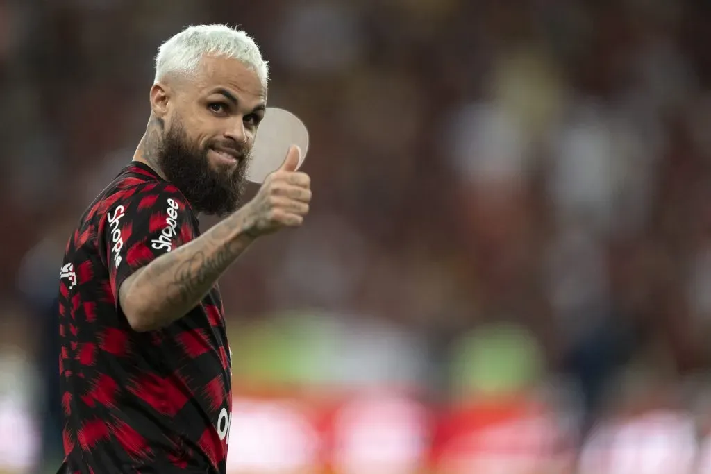 Salário oferecido pesa para Michael e atacante deve deixar o Flamengo