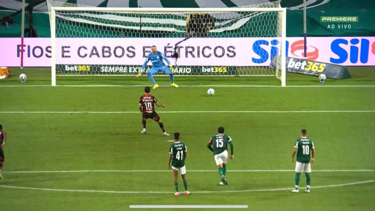 Arrascaeta bateu pênalti magistral para o Flamengo em vitória contra o Palmeiras, no Allianz Parque