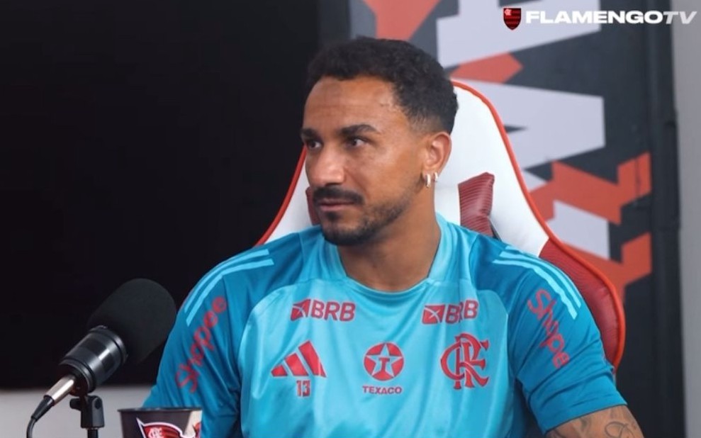  Danilo comentou sobre o impacto da torcida no Maracanã