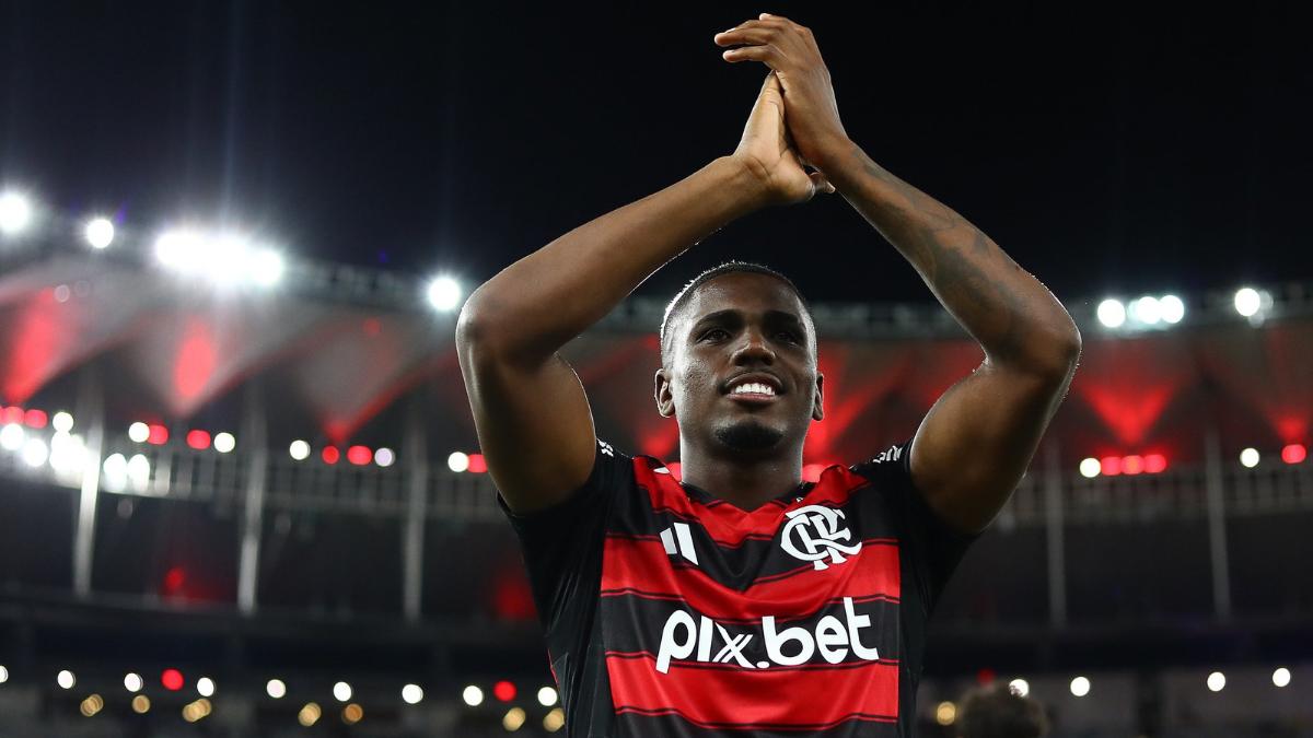 Filipe Luís exaltou desempenho de Evertton Araújo e revela confiança no jovem