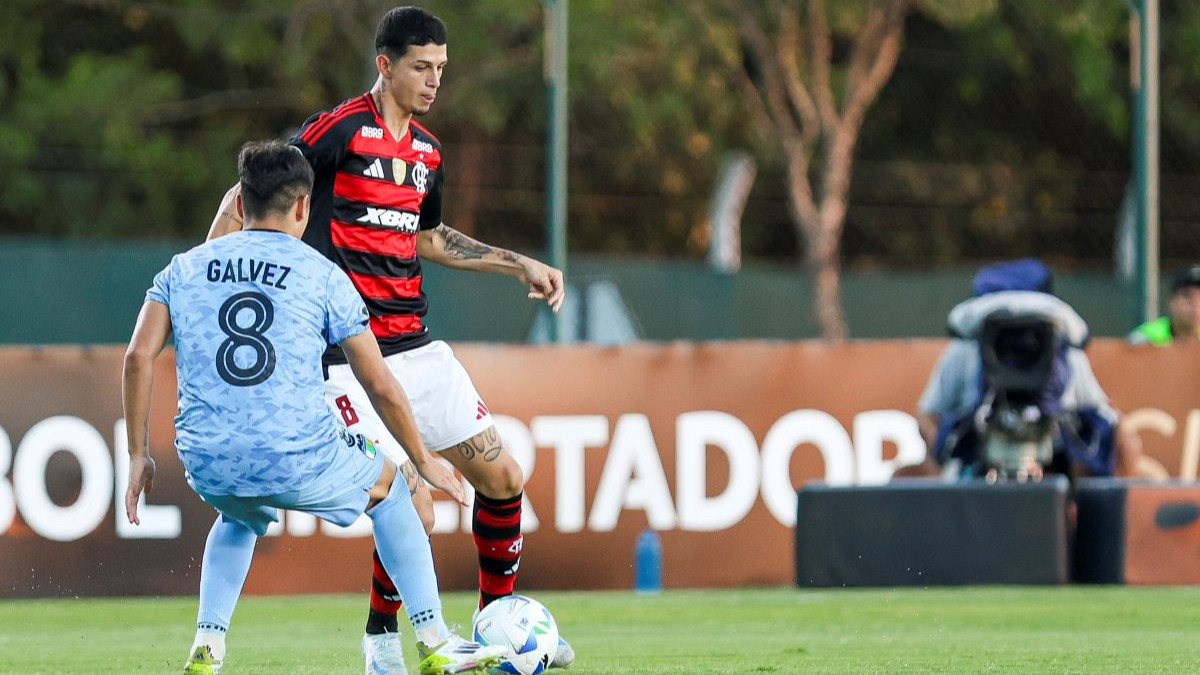 Pablo Lucio deve ser relacionado para jogo com time profissional do Flamengo