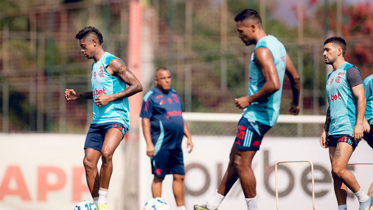Flamengo recebeu folga na quinta-feira (29) e se reapresenta na manhã desta sexta (30)
