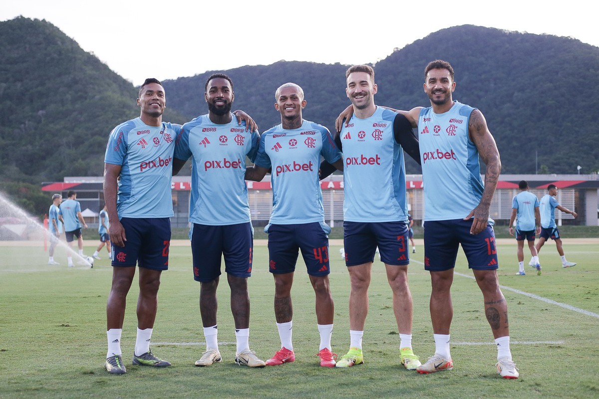 Quatro convocados e baixa média de gols sofridos: defesa do Flamengo se torna ponto forte do elencoUsualmente cobrado por sua torcida para ser um time de DNA ofensivo, o Flamengo vem se provando uma equipe de notável solidez defensiva sob o comando…domingo, 01 de junho de 2025 às 05:05